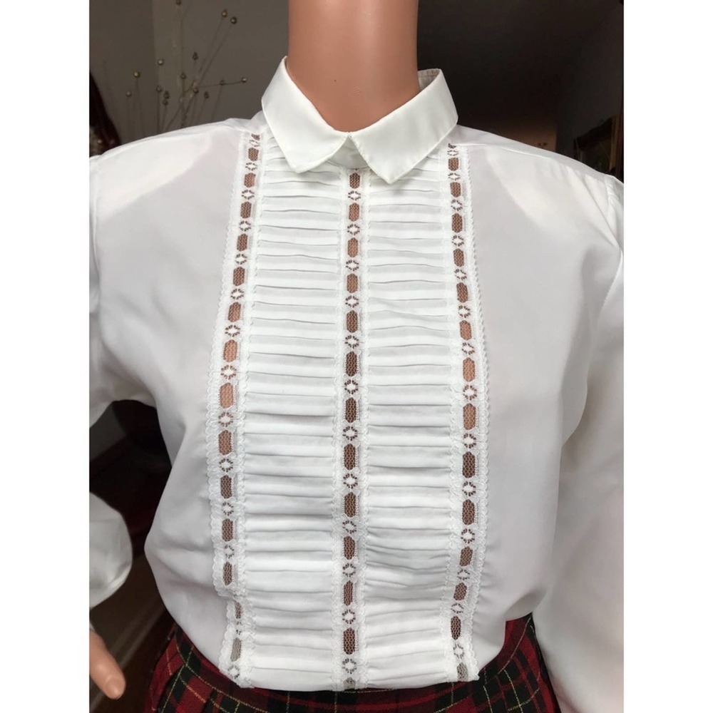 Vtg. Laura Mae white blouse size 14 - Picture 2 of 4